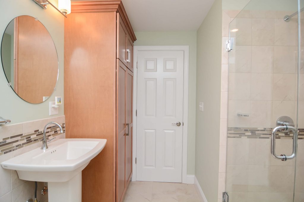 Bathroom Remodeler with Storage